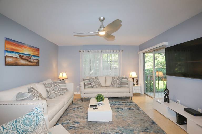 Condo Naples