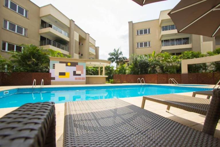 3 Bed Luxury Apartment — photo 3