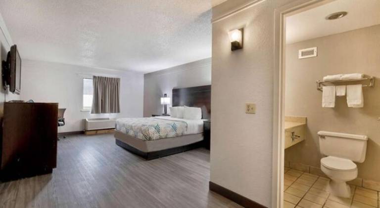 Home Place Suites — photo 2