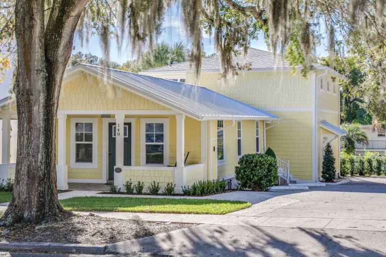 Cabin  Mount Dora
