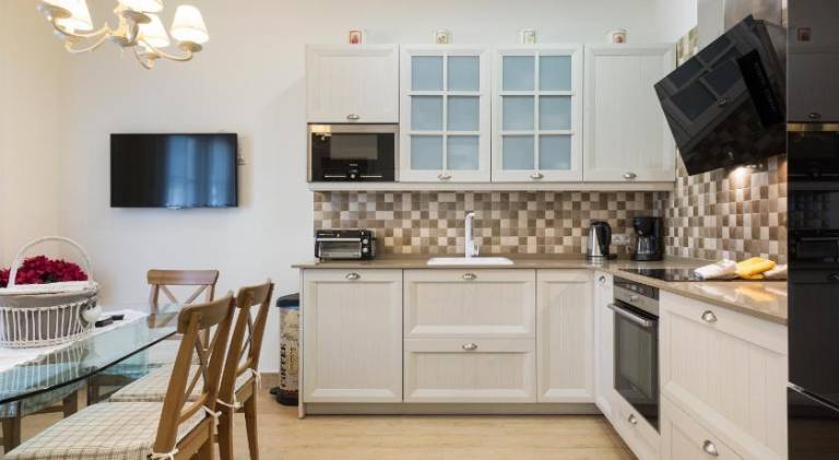Villa with hot tub & terrace | Close to the beach | Perfect for remote work | Pet-friendly — photo 4