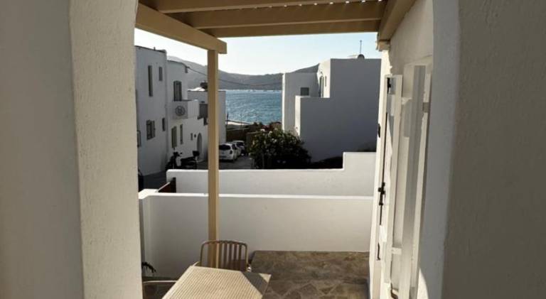 Villa with terrace & garden | Next to the beach | Pet-friendly in Paros