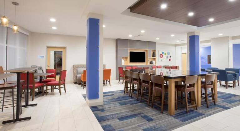 Holiday Inn Express Hotel & Suites Amarillo By IHG — photo 5