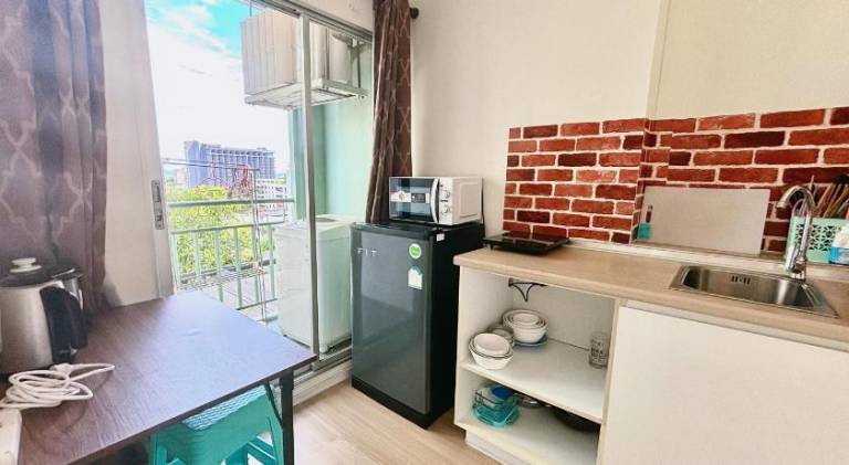 Apartment with yard, pool & terrace | Next to the beach | Perfect for remote work | Pets allowed — photo 3