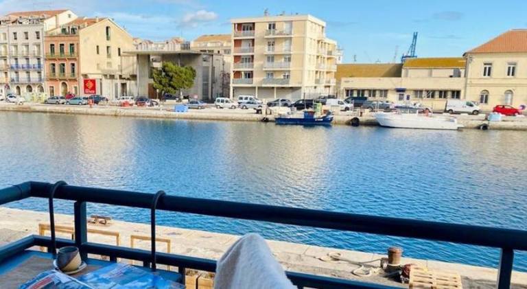 Holiday apartment with 3 rooms for 6 persons in Sète