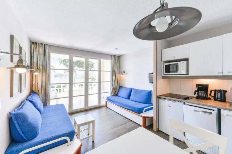 Holiday apartment with pool, garden & terrace | Close to the beach | Dogs allowed — photo 2
