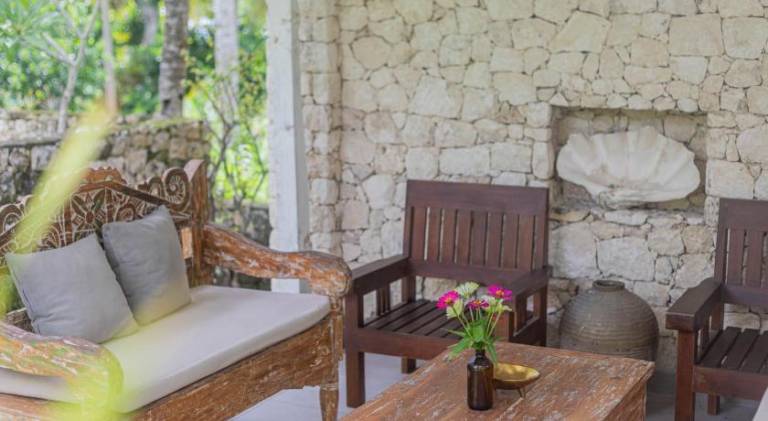 Vacation home with BBQ, yard & terrace — photo 5