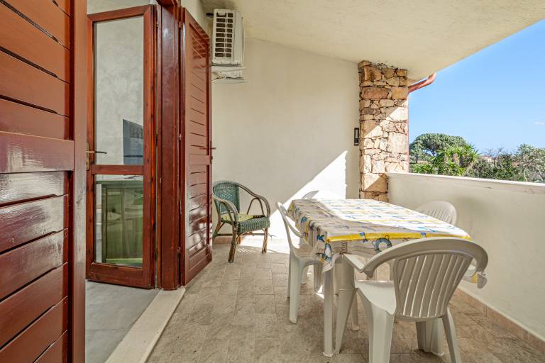 Holiday apartment with garden, barbeque & terrace | Garden view | Dogs allowed — photo 2