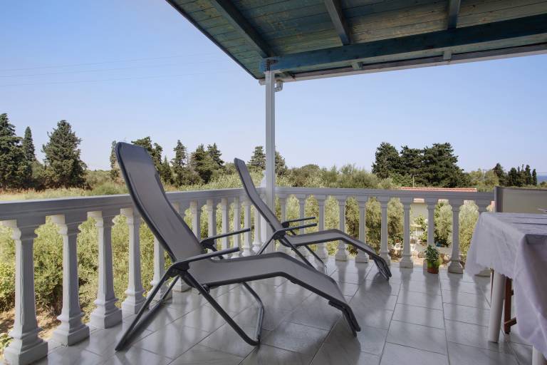 Studio Apartment "Areti Orfeas Studio" near Beach with Balcony & Wi-Fi — photo 5