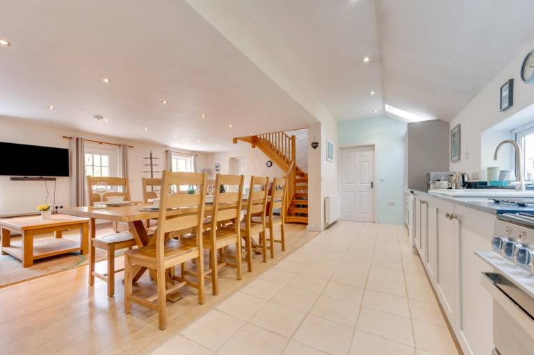 Child-friendly house | Dogs allowed — photo 2