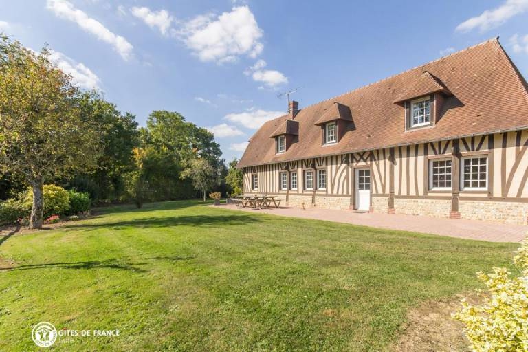 Ferienhaus in Saint-Aubin-de-Scellon, Bailleul-la-Vallée f&uuml;r max. 12 Personen am Atlantik