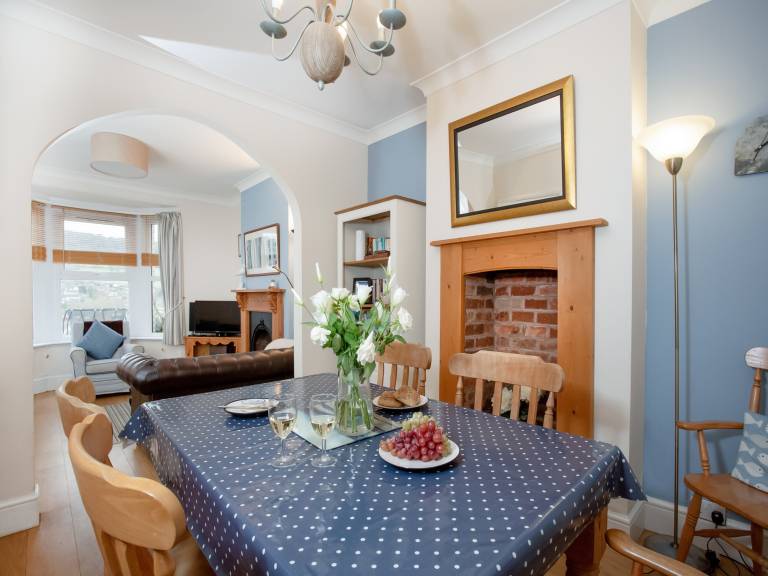 Family-friendly nice cottage with garden | River view | Pets allowed — photo 2