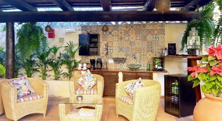 Apartment with pool, yard & patio | Next to the beach | Dogs allowed — photo 5