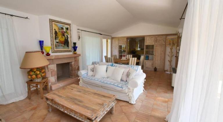 Villa with pool — photo 2