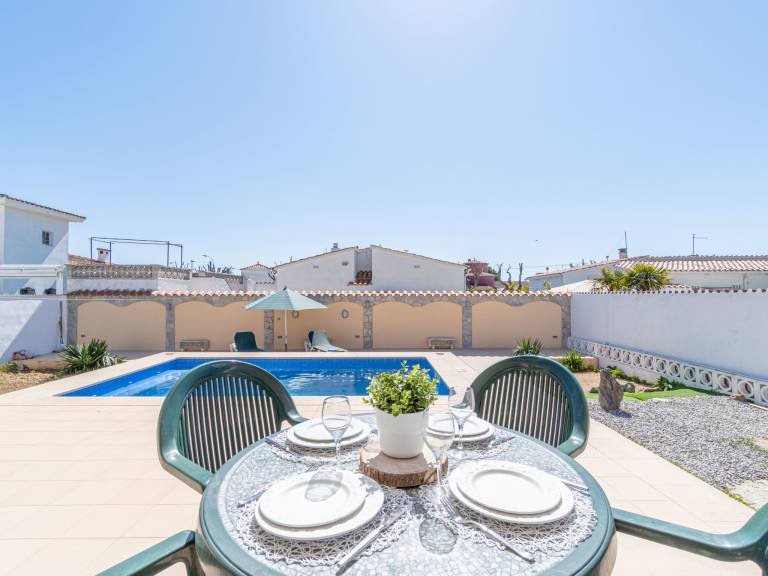 Ferienhaus in Empuriabrava, Castelló d'Empúries f&uuml;r max. 4 Personen