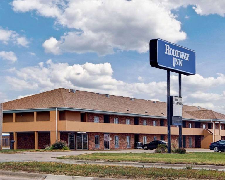 Rodeway Inn Lincoln West - University Area in Lincoln, NE