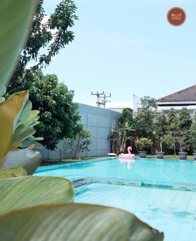 PET FRIENDLY Villa Akarenga 赤レンガ with BIG POOL in Bandung
