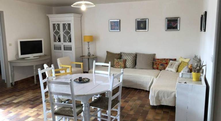 Rental apartment with patio | Beach nearby | Pets are welcome in Saintes-Maries-de-la-Mer