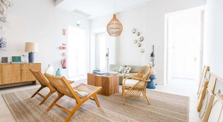 Family-friendly nice serviced apartment with terrace & pool | Next to the beach | Pets are welcome — photo 2
