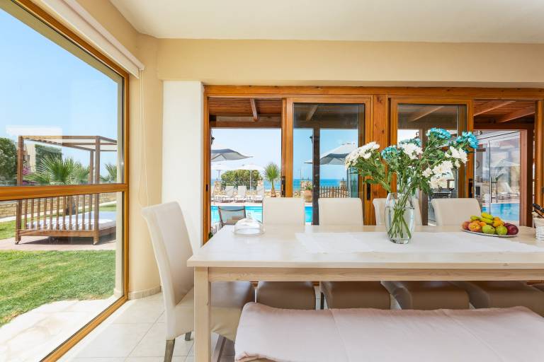 Family-oriented villa with garden, terrace & BBQ | Next to the beach | Pets allowed — photo 5