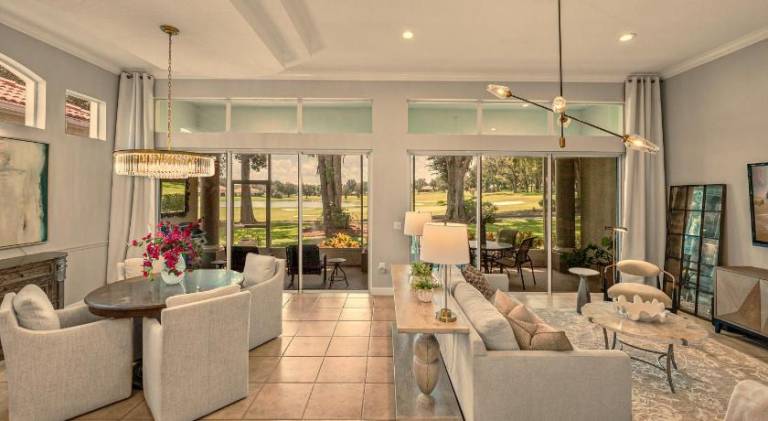 158 m&sup2; Villa