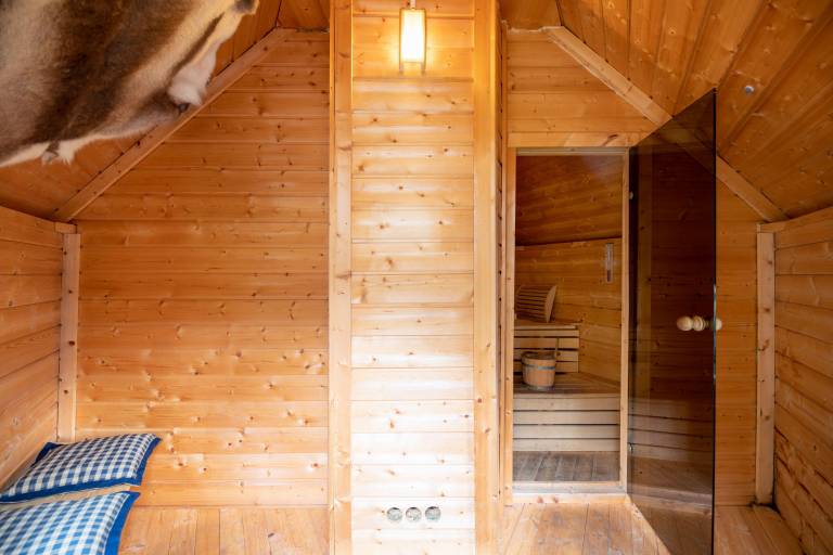 Vacation home with sauna, barbecue & terrace | Mountain view — photo 3