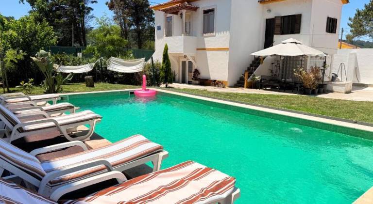 House with BBQ, pool & garden | Pet-friendly in Leiria