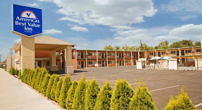 Americas Best Value Inn Pendleton — photo 4