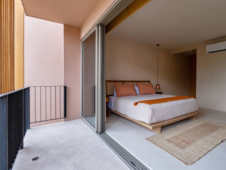 Luxury Apartment w Natures Beauty Aflora