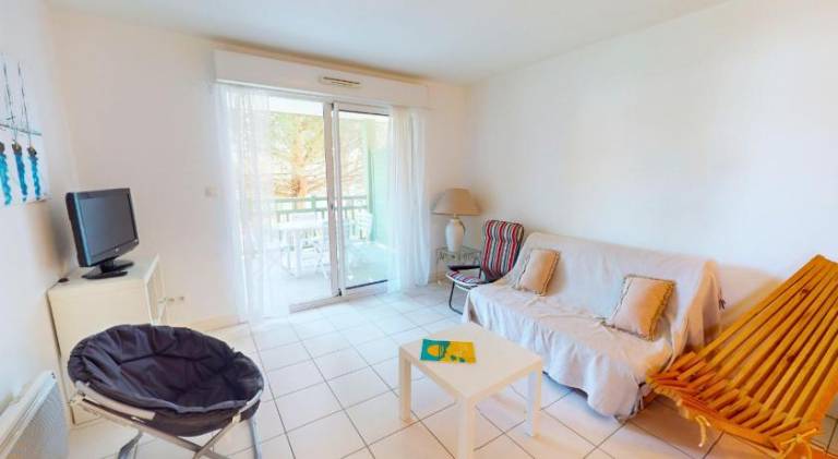Rental apartment with patio | Pet-friendly — photo 5