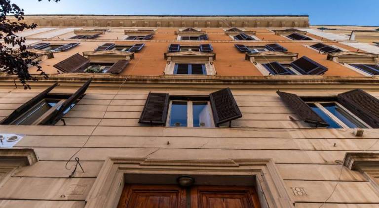 Apartment | Near St. Peter's Square — photo 4