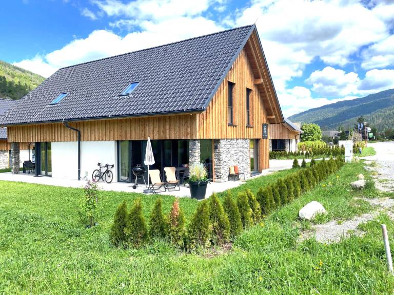 Geräumiges Chalet mit Blick auf die Skipiste