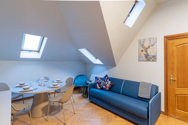R⓷ XIXc Cottage by Dandelion Apartments & Suites — photo 2
