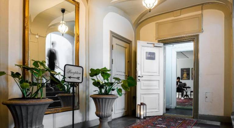 Castle House Inn in Solna