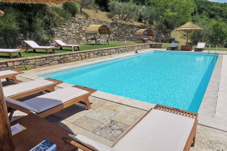 Villa with private pool, yard & grill — photo 5