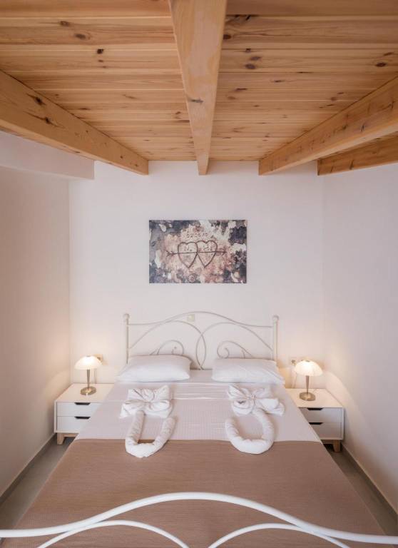 Harmonious Athina Apartments Near the Beach — photo 2
