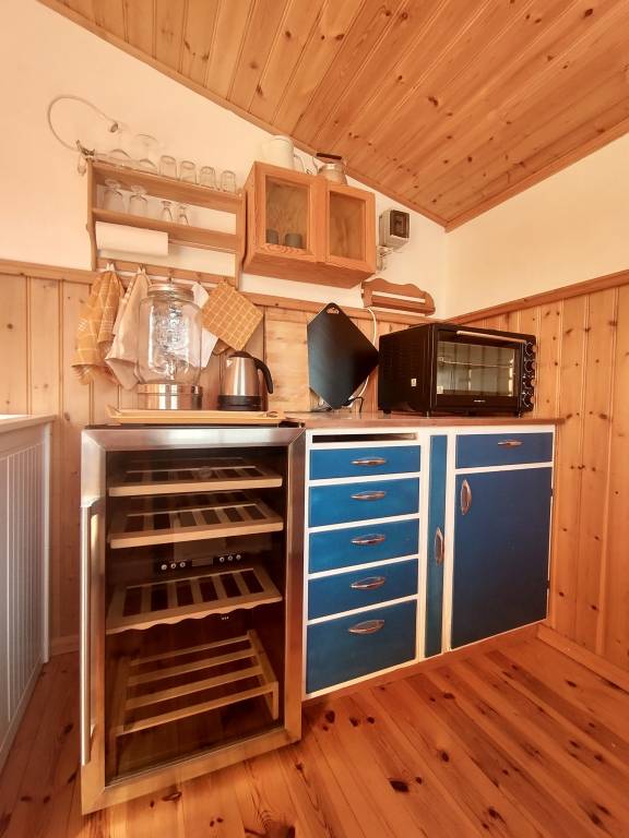 Vacation home with grill, garden & terrace — photo 5