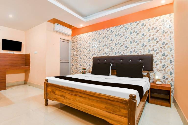 Super Hotel O Dakshin Dwar Formerly Radha Krishna Niwas