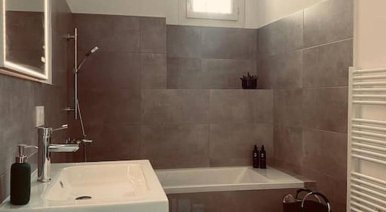 Fully equipped pleasant holiday apartment | Next to Opéra de Marseille | Pet-friendly in Marseille