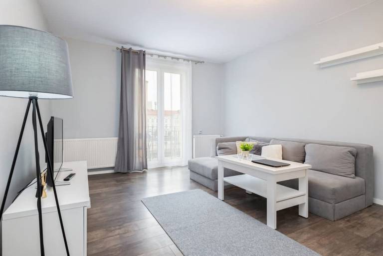 Dworcowa 2 Bright Apartment 600 m to the Beach in Kolobrzeg