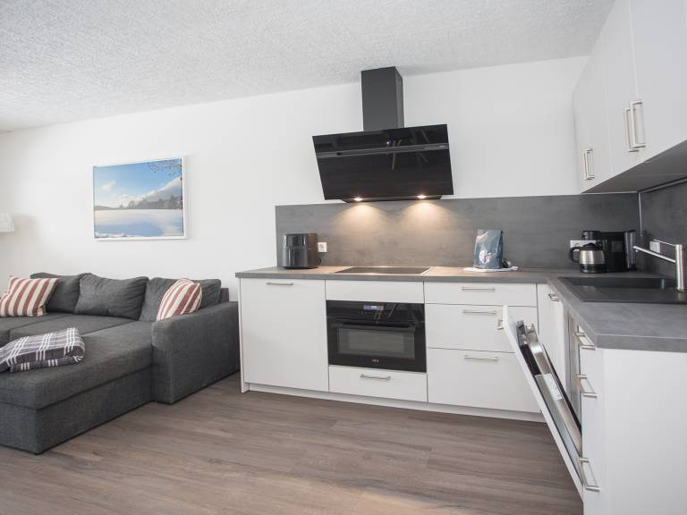 Discover our cozy holiday cottage in Winterberg. Perfect for 5 people with beautiful views. Book your dream vacation now! — photo 5