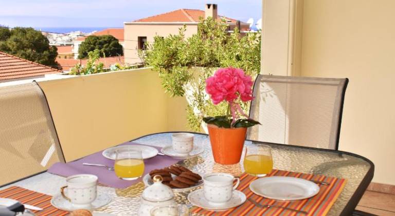 Holiday apartment with hot tub & terrace | Good for workation — photo 4