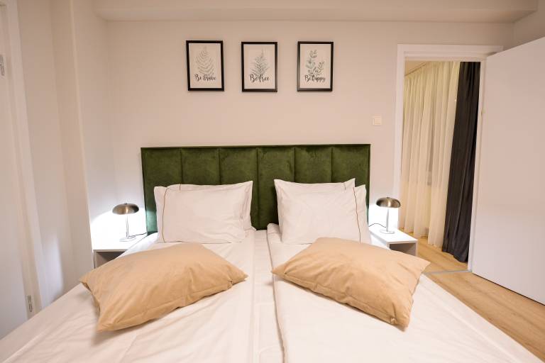 Libra Apartment - Two Bedrooms - 5 Guests - Next To Cismigiu Gardens — photo 5