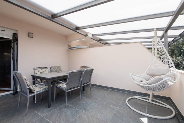 Rental apartment with 2 rooms for 4 persons — photo 2