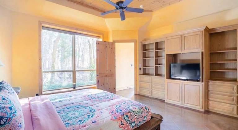 Nice vacation home with jacuzzi | Dogs allowed — photo 2