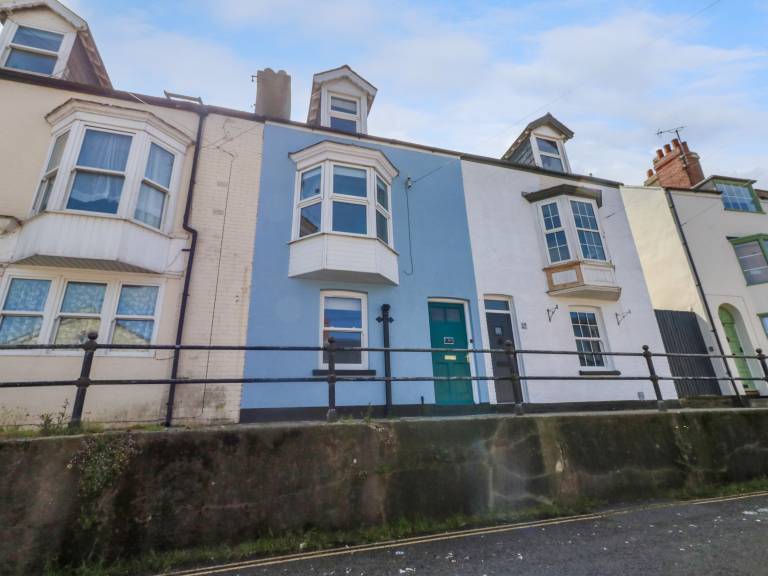 Cottage with garden | Beach view | Pets allowed in Weymouth