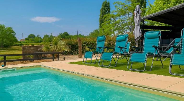 Beautiful villa with pool & jacuzzi | Pets are welcome in Bergerac