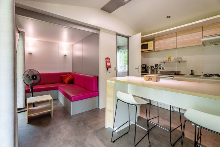 Apartment 'Lydia's Mobile Home' with Shared Pool, Private Terrace and Private Garden — photo 4