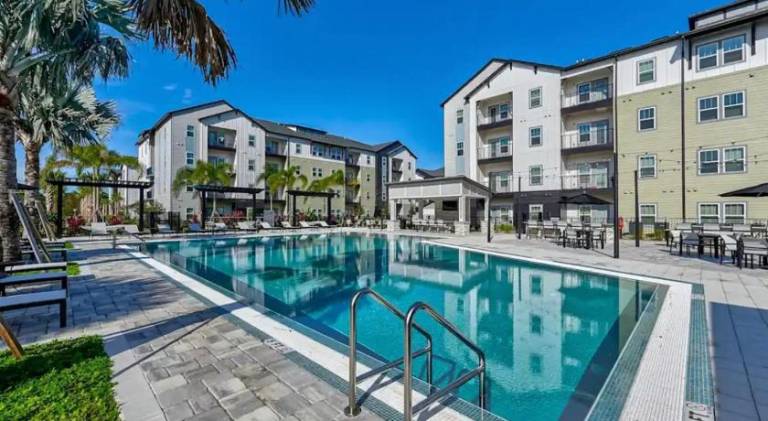 Lovely apartment with pool | Pets are welcome in Kissimmee, FL
