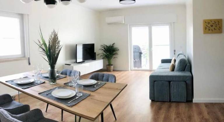Holiday apartment | Close to the beach | Dogs allowed in Almada